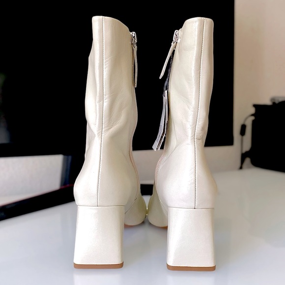 ZARA Ivory Soft Leather High Heeled Ankle Boots - Picture 11 of 16